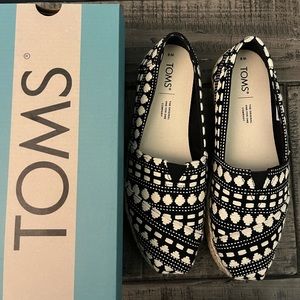 TOMS Rope Alpargata Size 8 New in Box